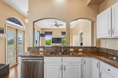 402 Shore Drive W, Oldsmar, FL 34677 - Photo 13