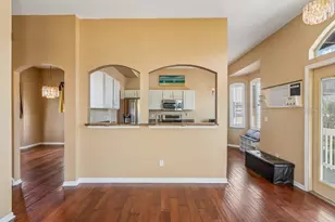 402 Shore Dr W, Oldsmar, FL 34677 - Photo 9