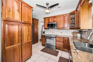 1418 Woodstream Dr, Oldsmar, FL 34677 - Photo 17