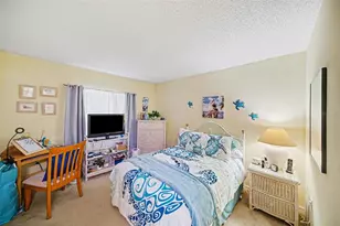 303 Martha Ln, Oldsmar, FL 34677 - Photo 19