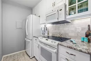 1400 Gandy Blvd N, Saint Petersburg, FL 33702 - Photo 11