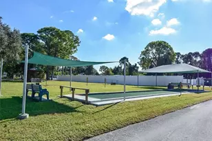 5750 80th St N, Saint Petersburg, FL 33709 - Photo 17