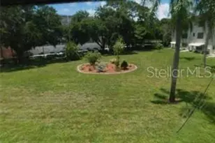 5750 80th St N, Saint Petersburg, FL 33709 - Photo 13