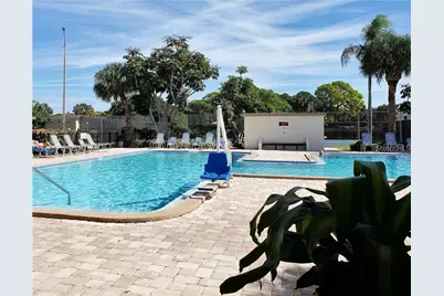 5750 80th Street N #D103, Saint Petersburg, FL 33709 - Photo 19