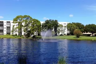 5750 80th St N, Saint Petersburg, FL 33709 - Photo 13