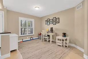 906 Landmark Circle S, Saint Petersburg, FL 33715 - Photo 27