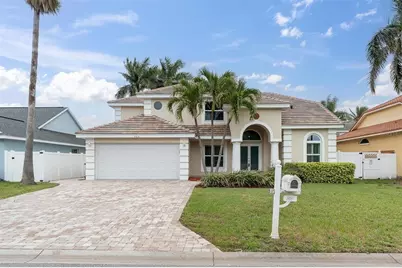906 Landmark Circle S, Tierra Verde, FL 33715 - Photo 1