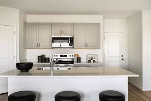 4615 Hikers Dr, Davenport, FL 33837 - Photo 7