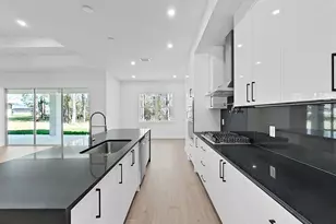 4748 Hickory Oak Dr, Brooksville, FL 34601 - Photo 29