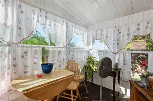 37827 Mission Hills Ave, Zephyrhills, FL 33541 - Photo 17