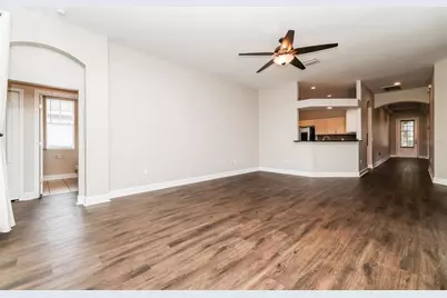 8214 Lagerfeld Drive, Land O Lakes, FL 34637 - Photo 5