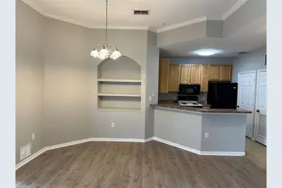2407 Courtney Meadows Court #302, Tampa, FL 33619 - Photo 7