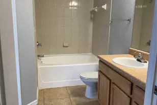 2407 Courtney Meadows Ct, Tampa, FL 33619 - Photo 19