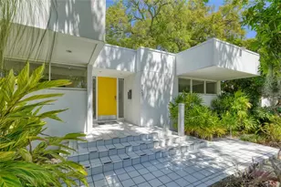 4223 W Cleveland St, Tampa, FL 33609 - Photo 1
