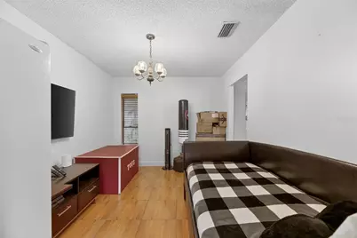 522 Wynnwood Drive, Brandon, FL 33511 - Photo 9