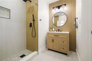 1710 26th Ave S, Saint Petersburg, FL 33712 - Photo 17