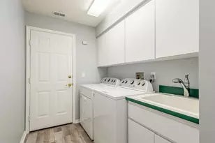 9330 Whispering Meadow Ct, New Port Richey, FL 34655 - Photo 27