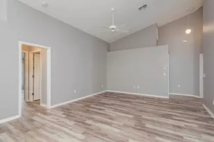 9330 Whispering Meadow Ct, New Port Richey, FL 34655 - Photo 7