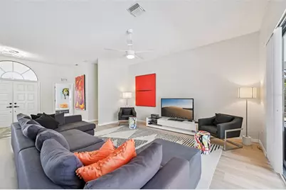 4719 Meadowview Circle, Sarasota, FL 34233 - Photo 9