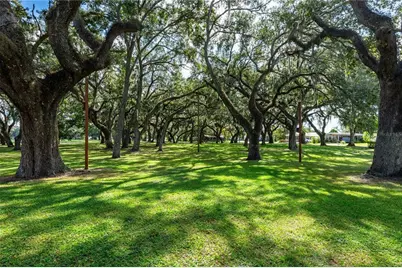 5541 Benton Street, Zephyrhills, FL 33542 - Photo 59
