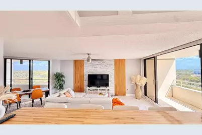 5940 Pelican Bay Plaza S #1105, Gulfport, FL 33707 - Photo 11