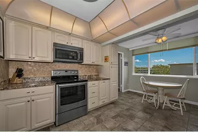 4915 Bay Street NE #327, Saint Petersburg, FL 33703 - Photo 13