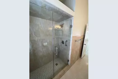 7001 N Clark Avenue, Tampa, FL 33614 - Photo 9
