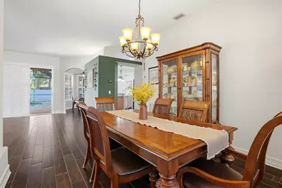 10555 Shady Oak Lane, Seminole, FL 33777 - Photo 19