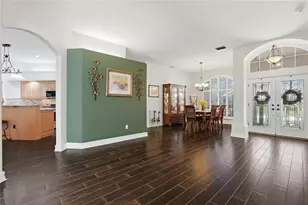 10555 Shady Oak Ln, Seminole, FL 33777 - Photo 15