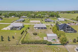 32646 Wesley Way, Dade City, FL 33525 - Photo 35