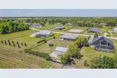 32646 Wesley Way, Dade City, FL 33525 - Photo 39