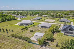 32646 Wesley Way, Dade City, FL 33525 - Photo 39