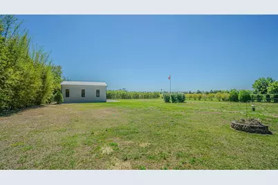 32646 Wesley Way, Dade City, FL 33525 - Photo 19