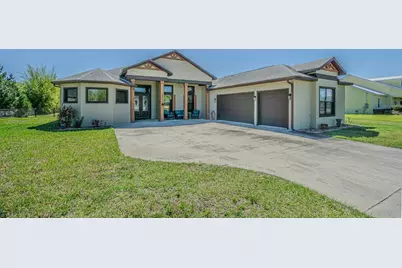 32646 Wesley Way, Dade City, FL 33525 - Photo 1