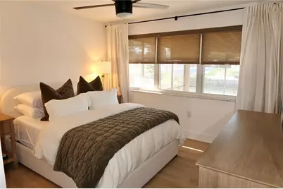 9484 Treasure Lane NE, Saint Petersburg, FL 33702 - Photo 25