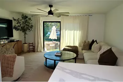 9484 Treasure Lane NE, Saint Petersburg, FL 33702 - Photo 13