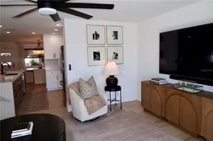 9484 Treasure Ln NE, Saint Petersburg, FL 33702 - Photo 15