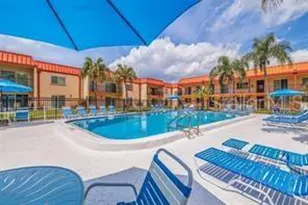 10365 Paradise Blvd, Treasure Island, FL 33706 - Photo 13