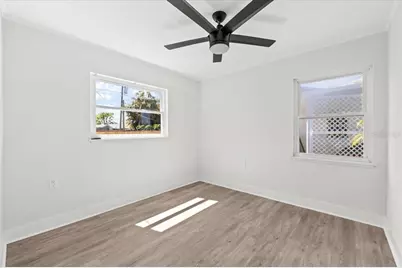 124 85th Avenue N, Saint Petersburg, FL 33702 - Photo 17