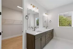 2916 W Ellis Dr, Tampa, FL 33611 - Photo 25