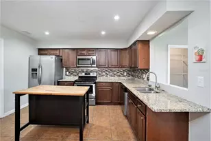 14112 Winslow Pl, Tampa, FL 33624 - Photo 3