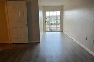 9846 Lake Chase Island Way, Tampa, FL 33626 - Photo 23