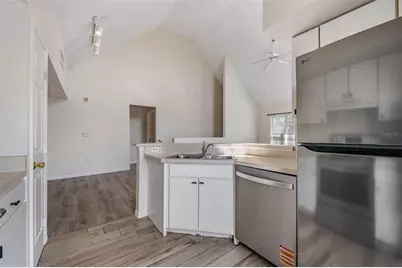 9846 Lake Chase Island Way, Tampa, FL 33626 - Photo 29