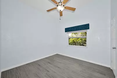 5901 10th Street N, Saint Petersburg, FL 33703 - Photo 17