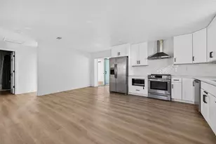 4618 W Pearl Ave, Tampa, FL 33611 - Photo 9