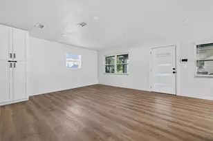 4618 W Pearl Ave, Tampa, FL 33611 - Photo 3