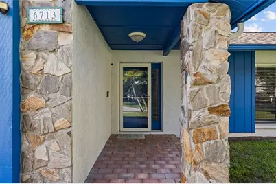 6713 Leeward Isle Way, Tampa, FL 33615 - Photo 5
