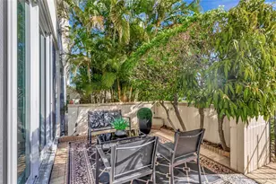 7400 Sun Island Dr S, South Pasadena, FL 33707 - Photo 23