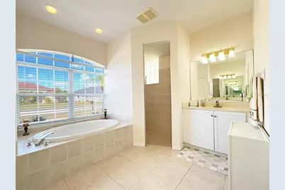 9011 Province Street, Sarasota, FL 34240 - Photo 15