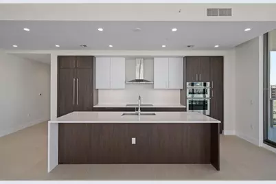 275 1st Avenue S #1001, Saint Petersburg, FL 33701 - Photo 17